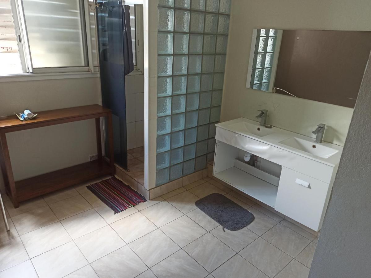 Locatriolet Apartment Saint-Denis Ngoại thất bức ảnh