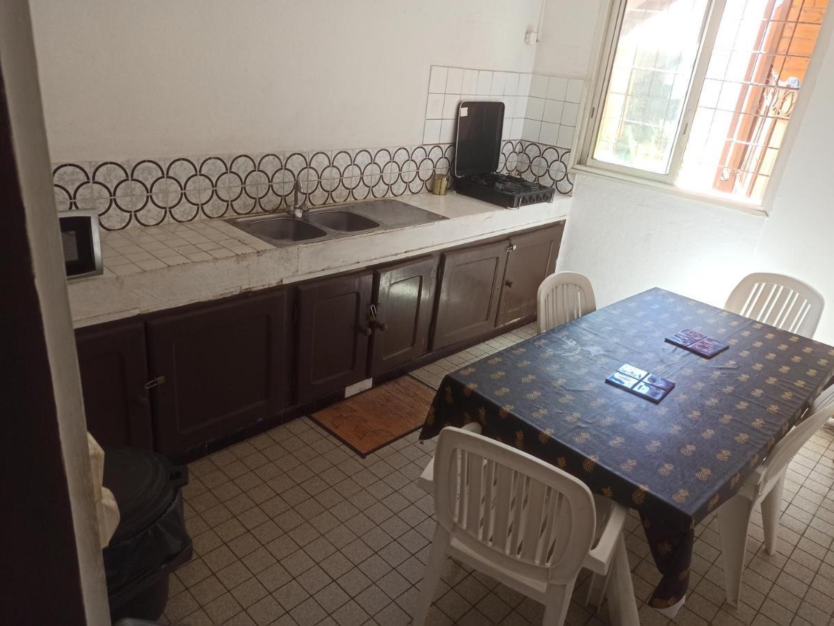 Locatriolet Apartment Saint-Denis Ngoại thất bức ảnh